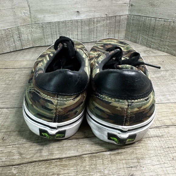 Vans dark green and black Aztec pattern classic low top sneakers size sneakers - Picture 3 of 7